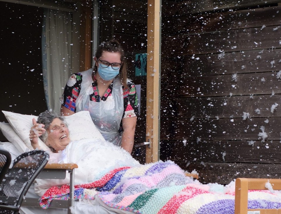 Patient’s snow wish made reality at St Richard’s